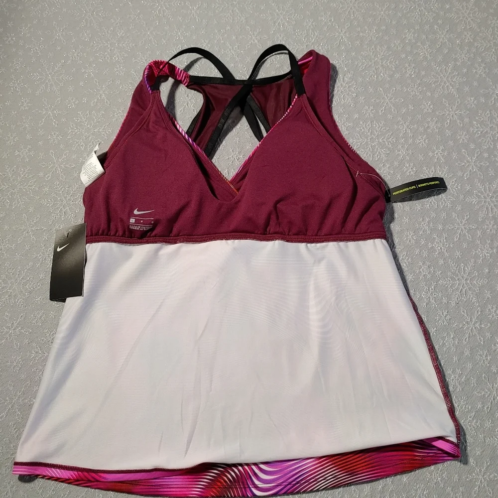 Nike New Women's Sport Top - Picture 4 of 6